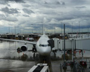 Уряд затвердив дату поновлення пасажирських авіаперевезень
