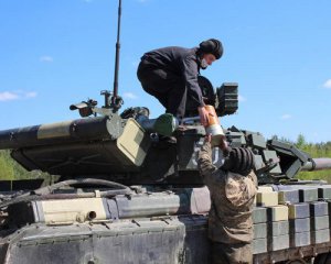 На Донбассе обострение: сообщили тревожные новости