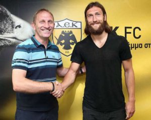 Грецький клуб уріже зарплату Чигринському