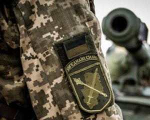 Бойовики на Донбасі шість разів обстріляли військових: снайпер поранив одного українця