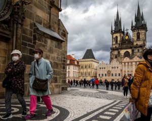 В Чехии сняли большинство карантинных ограничений