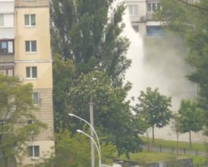 Фонтан кипятка достигал 5-го этажа - авария в Киеве