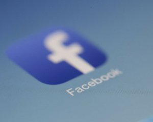 Збій у роботі Facebook зачепив Україну