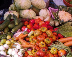 На базарах подешевели овощи: цены