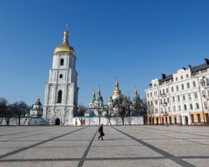 &quot;Подарок&quot; к празднику - коронавирус атаковал Киев