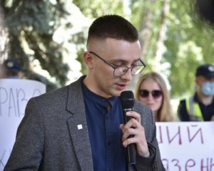 "Наступив на я**ця Авакову" - інтернет про підозру Стерненку