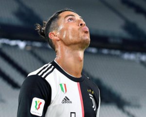 Роналду не забив пенальті &quot;Мілану&quot;, але вийшов до фіналу Кубка Італії