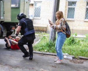 Дело Стерненко: полиция назначила служебное расследование задержаний под судом