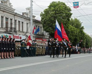 Щось пішло не так: окупанти передумали скасовувати парад Перемоги в Криму