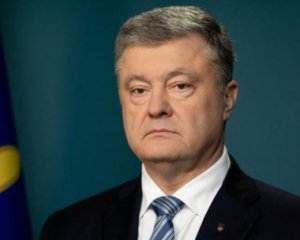 Адвокат Новиков: власть хочет арестовать Порошенко