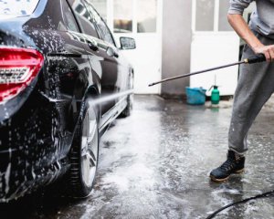 Чому японці рідко миють свої авто