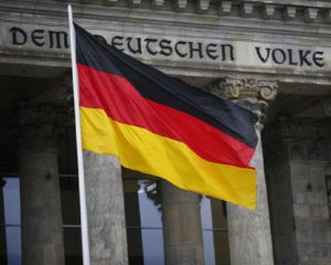 Германия пригрозила России новыми санкциями за убийство чеченца в Берлине