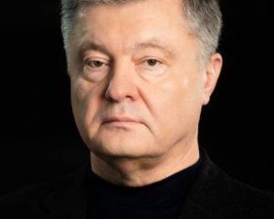 Закрыли три дела против Порошенко