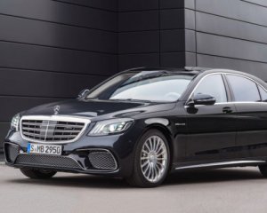 Mercedes, "Волга" і КамАЗ - у кого з депутатів найбільше машин