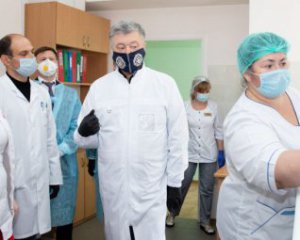 Команда Порошенко требует от власти застраховать всех медиков от коронавируса