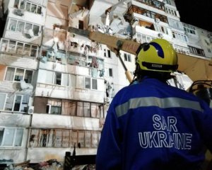 Під час вибуху на Позняках загинула сім&#039;я залізничника. Його шукають