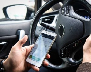 Українським водіям пропонують &quot;доносити&quot; на порушників ПДР за допомогою мобільного додатку