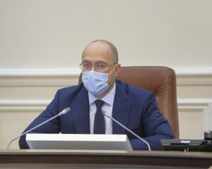 Будем жить в карантине, пока не найдут вакцину - Шмыгаль