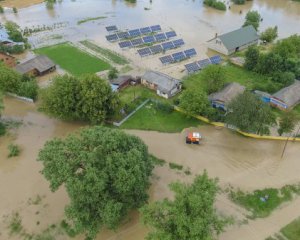 На Западной Украине питьевую воду доставляют вертолетами - Аваков