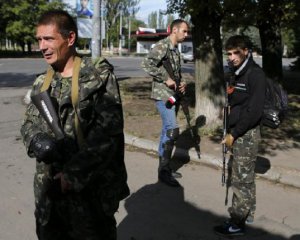 Нема кому воювати: окупанти зазивають у військо місцевих шахтарів та металургів