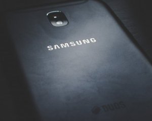 Samsung ошибочно показала новый смартфон за месяц до презентации