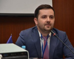 Уряд звільнив двох чиновників