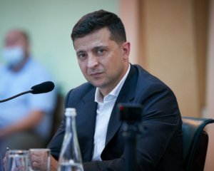 Зеленський продав землі і нерухомості на понад 13 млн грн. Кажуть, дружині &quot;слуги&quot;