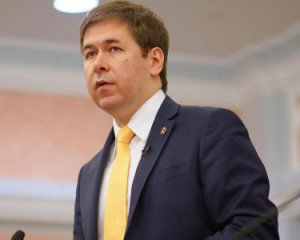 На слідчих у справах Порошенка тиснули &quot;згори&quot; - керівник слідчої групи ДБР Корецький