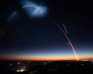 SpaceX отложила запуск ракеты-носителя Falcon-9 за час до старта