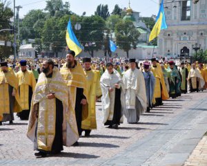 Скасували хресну ходу: предстоятелі церков дослухалися до МОЗ
