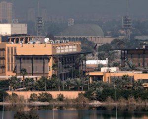 Возле посольства США в Ираке упали несколько ракет "Катюша"