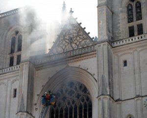 Пожар в кафедральном соборе Нанта: полиция отпустила задержанного