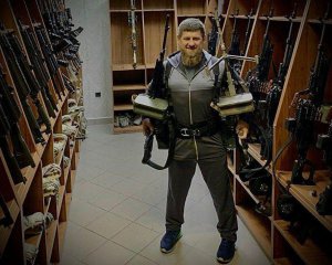 Родину Кадирова США внесли до санкційного списку. Той відповів фото з кулеметами