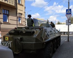 В Луцке обесточили FM-передатчики, полиция просит не транслировать события