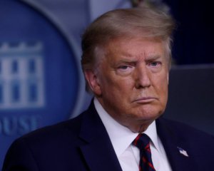Трамп визнав невтішні прогнози щодо коронавірусу