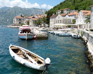 Чорногорія заборонила в&#039;їзд певній категорії українських туристів