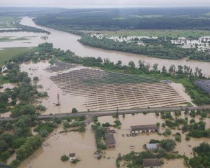 Венгрия передала Украине 1 млн гривен помощи для ликвидации последствий наводнений