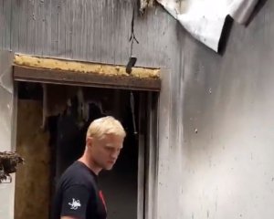 Шабунін показав свій будинок, який спалили