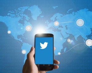 Twitter хочет собирать деньги за пользование соцсетями