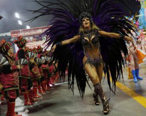 У найбільшому місті Бразилії скасували карнавал