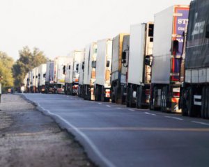 На польско-украинской границе стоят полтысячи грузовиков