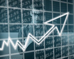 Некомпетентність влади і розчарування - українці про економічне становище держави