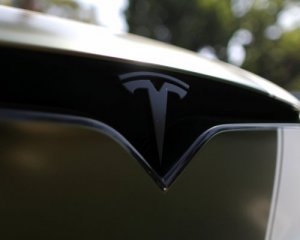 Tesla стане дешевшою: Маск анонсував бюджетну модель