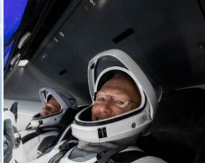 Космічний корабель Crew Dragon повернувся на Землю