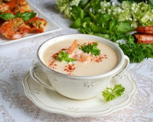 Суп-пюре з цвітної капусти готують за 20 хвилин