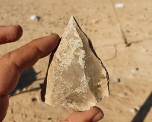 В пустыне наткнулись на инструменты, которым 100 тыс. лет