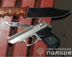 Самогубець в інвалідному візку стріляв у патрульних