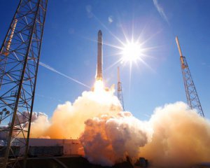 SpaceX поставлятиме ракети для збройних сил США