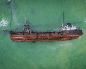В Одессе снова пытаются поднять затонувший танкер Delfi