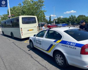 Смертельна ДТП під Києвом: автобус зіткнувся з вантажівкою